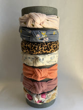 Load image into Gallery viewer, Blue Floral Knot Headband