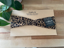 Load image into Gallery viewer, Cheetah Twist Headband