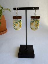 Load image into Gallery viewer, Lemon Grove Drops
