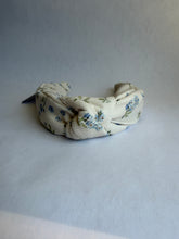 Load image into Gallery viewer, Ivory Floral Knot Headband
